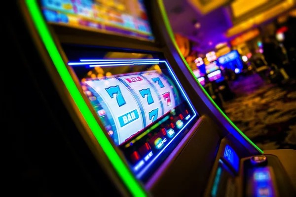 goto88 live-dealer blackjack and roulette tables in HD studio with multiple camera angles